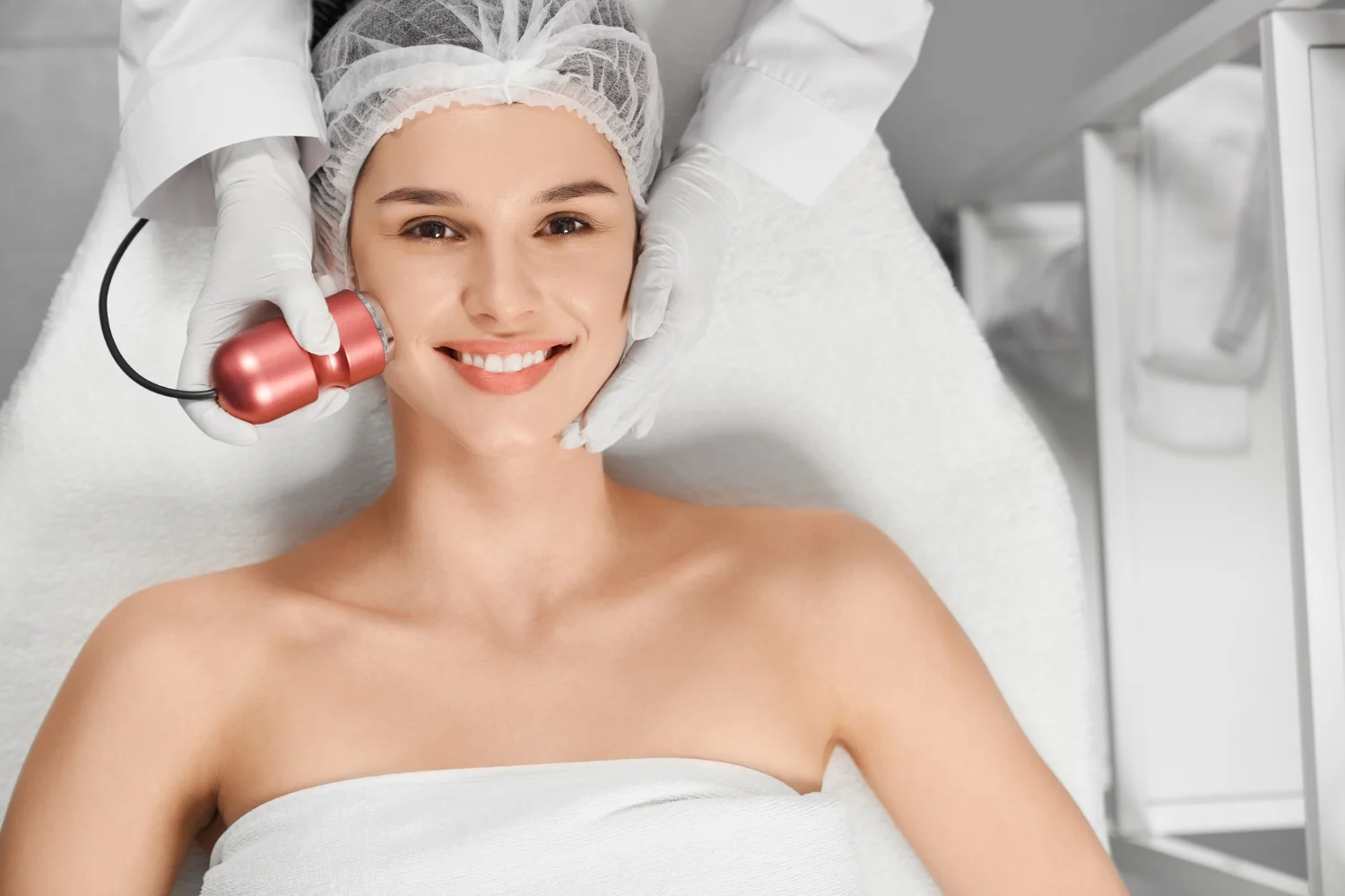How RF Facial Treatment Works Beneath the Surface
