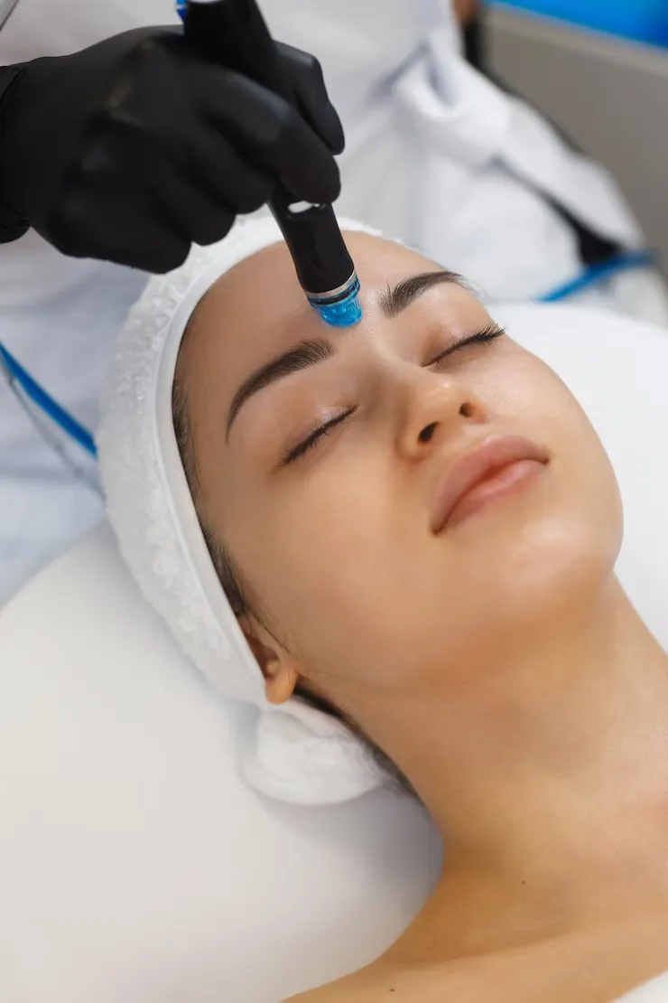 Genius Microneedling with RF